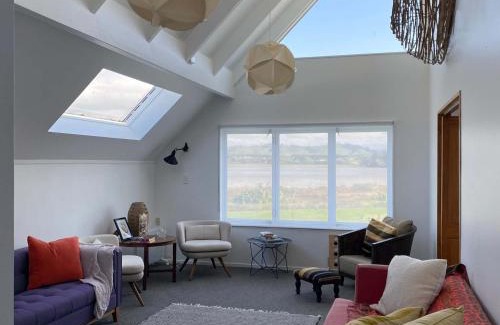 Bowentown House | Sunset Sands Holiday Accomodation