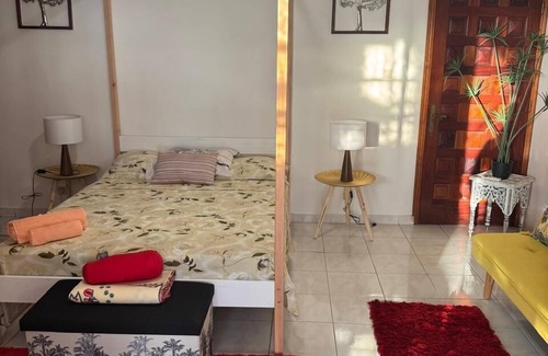 Vieux-Habitants Bed & Breakfast | Sunset Sea View