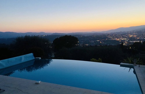 Le Plan-de-Grasse Villa | Sunset villa-views to sea and mountains