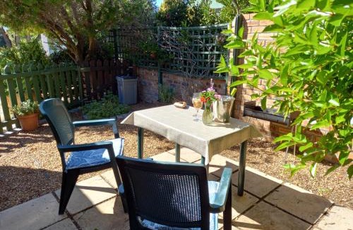 Fish Hoek Apartment | Sunshine Cottage