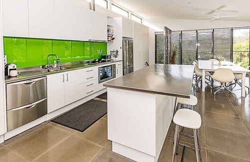 Sandy Point House | Sunshine Hideaway, Sandy Point