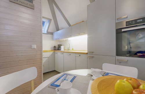 Reimboldshausen House | Sunshine house - lake view included