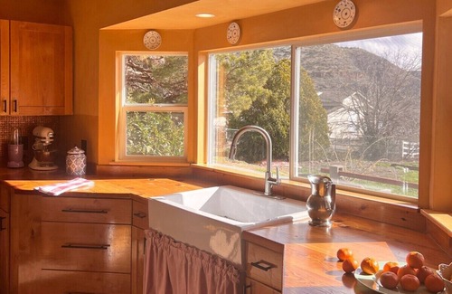Cornville House | Sunshine House Partial