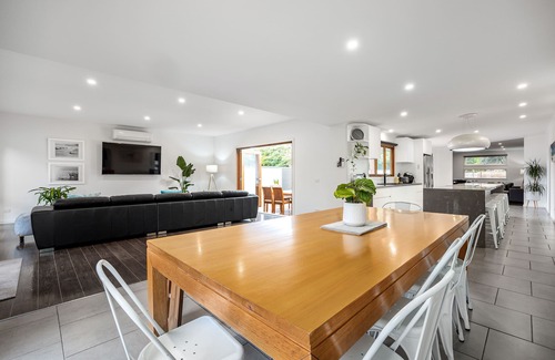 McCrae House | Sunshine on Sunningdale