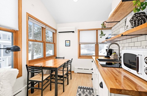 St. Louis County Apartment | Sunshine Studio w/Beach Access