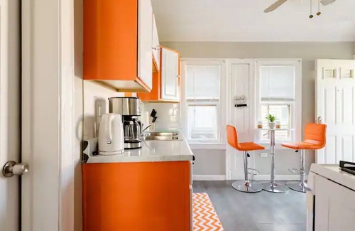Cleveland House | Sunstone Retreat: Cozy Gateway 1BR Lower Unit | Patio & Parking 9 Min To Downtown