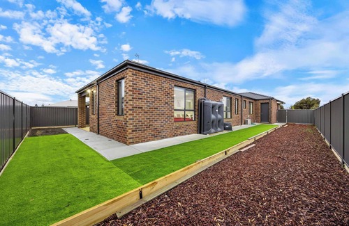 Lucas House | Sunview Family Home With Wheelchair Access