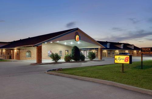 Vinita Hotel | Super 8 by Wyndham Big Cabin/Vinita Area