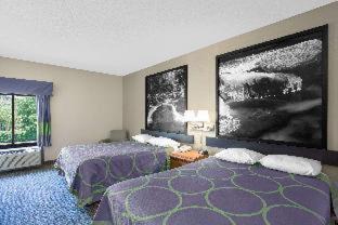 Clemmons Hotel | Super 8 by Wyndham Clemmons - Bermuda Run - Winston-Salem I-40