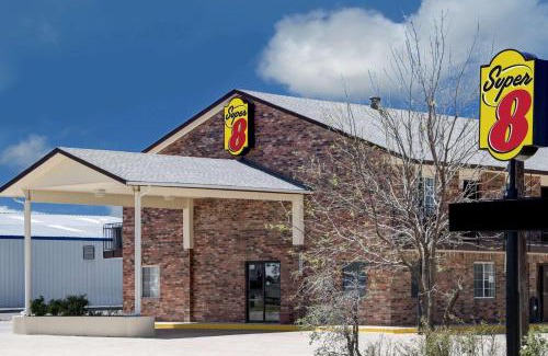 Dumas Hotel | Super 8 by Wyndham Dumas TX