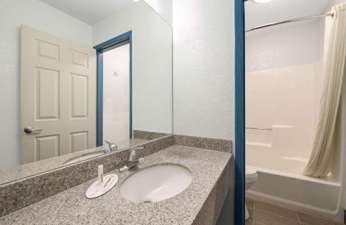 Dumas Hotel | Super 8 by Wyndham Dumas TX
