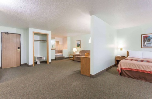 Gallipolis Ferry Hotel | Super 8 by Wyndham Gallipolis Pt Pleasant Area