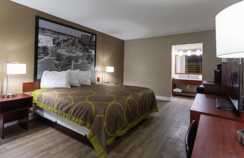 Goldsboro Hotel | Super 8 by Wyndham Goldsboro