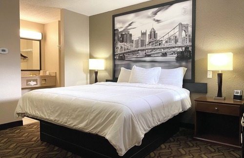 Bovard Hotel | Super 8 by Wyndham Greensburg