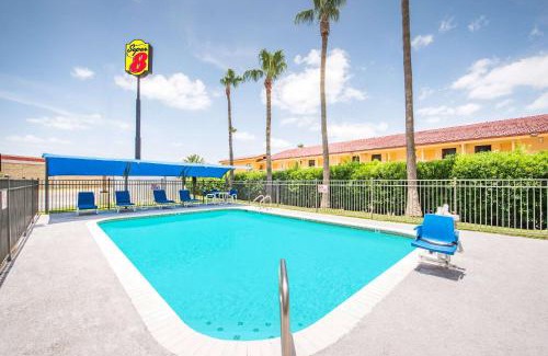 Harlingen Hotel | Super 8 by Wyndham Harlingen TX