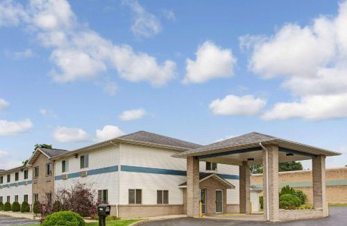 Heath Hotel | Super 8 by Wyndham Heath/Newark
