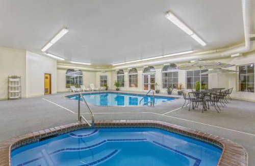 Heyburn Hotel | Super 8 by Wyndham Heyburn