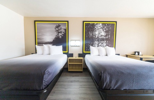 Jasper Hotel | Super 8 by Wyndham Jasper TX