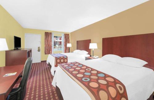 Kerrville Hotel | Super 8 by Wyndham Kerrville TX