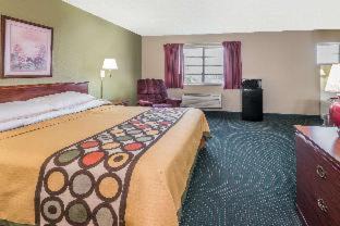Platte City Hotel | Super 8 by Wyndham Platte City Kansas City Area