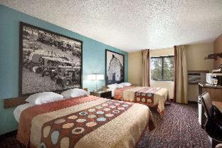 Salem Hotel | Super 8 by Wyndham Salem