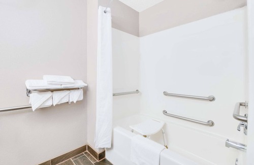 Sisseton Hotel | Super 8 by Wyndham Sisseton