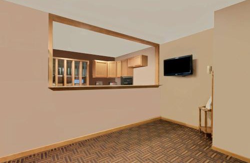 Spearfish Hotel | Super 8 by Wyndham Spearfish