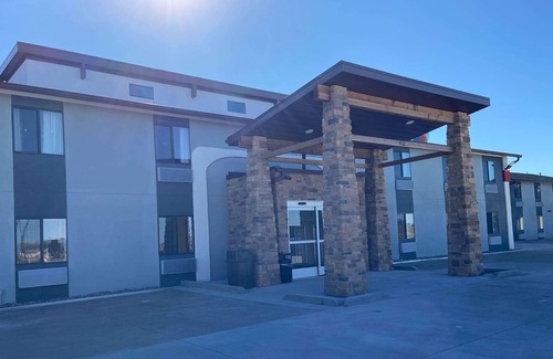 York Hotel | Super 8 by Wyndham York NE