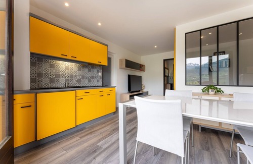 Embrun Apartment | Super Appartement AU Coeur DE Plan D EAU VUE LAC ET Montagnes