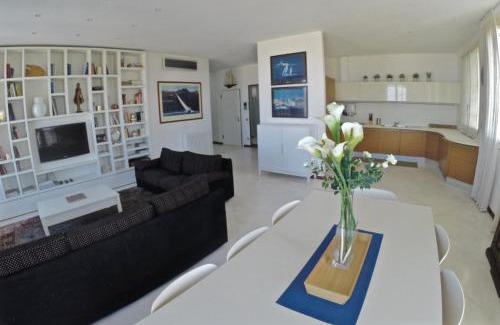 Lido di Camaiore Apartment | Super attico sul mare