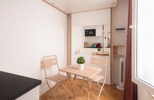 Bonne-Nouvelle Apartment | Super central ministudio⭐ self-checkin murphy bed