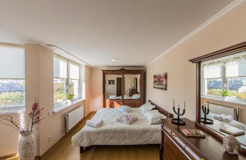 Dniprovs'kyi District Apartment | Super comfort flat for you near the metro.