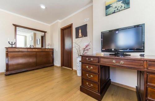 Dniprovs'kyi District Apartment | Super comfort flat for you near the metro.