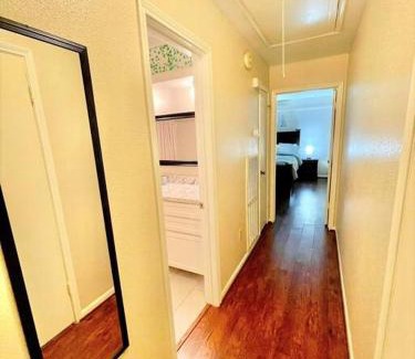 Katy Villa | Super Cozy 4 Bedroom - Sleeps 10 Great for families and professionals