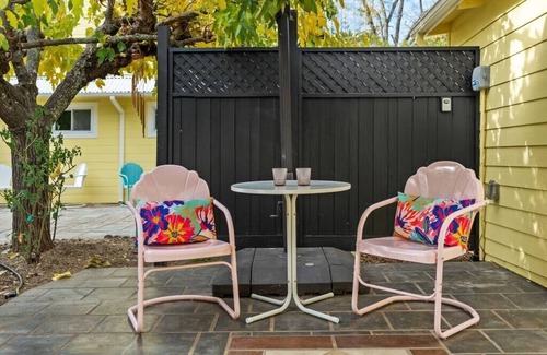 Calistoga Apartment | Super Cute Calistoga Studio - The 'Stag's Leap'