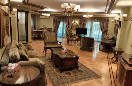 Heliopolis Apartment | Super Deluxe Apartment in Sheraton Area near Cairo Int'l Airport