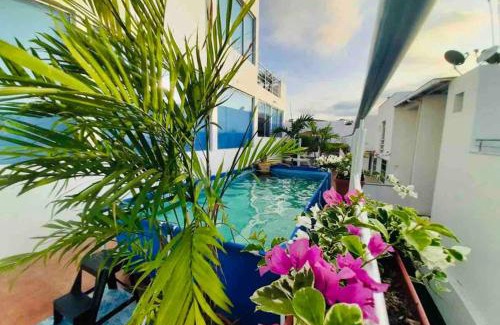 Manta Apartment | Super Duplex al mar con acceso a la playa - Club Privado en Manta