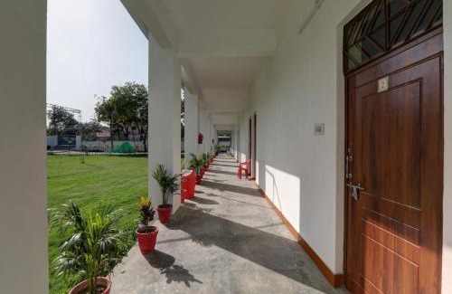 Indira Nagar Hotel | Super Hotel O Madhuraj Palace Takrohi Road