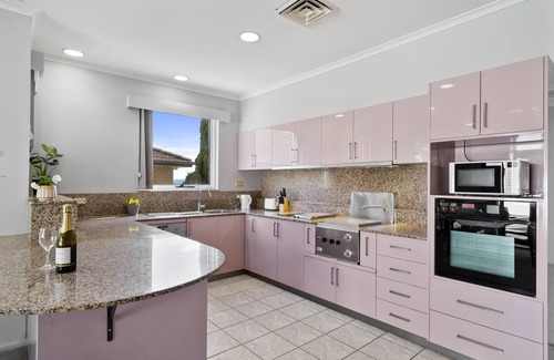 Sandy Bay Villa | Super nice house with sea view
