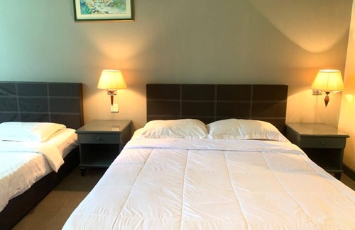 Mentakab Hotel | Super OYO Capital O 90146 Alh Continental Resort