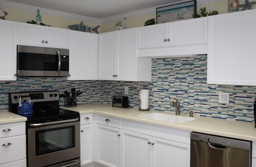 Shipyard Plantation Villa | Super rates for Sept, great Beachwalk getaway 8 min walk to the Shipyard beach!