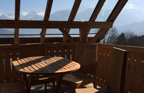 Sallanches Apartment | Super T4 facing the Mont-Blanc massif
