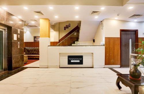 Thanesar Hotel | Super Townhouse Brahma Sarovar Formerly Krishna mahal