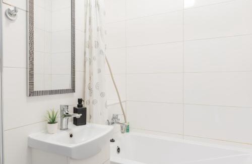 Saska Kepa Apartment | SuperApart Saska apt 66