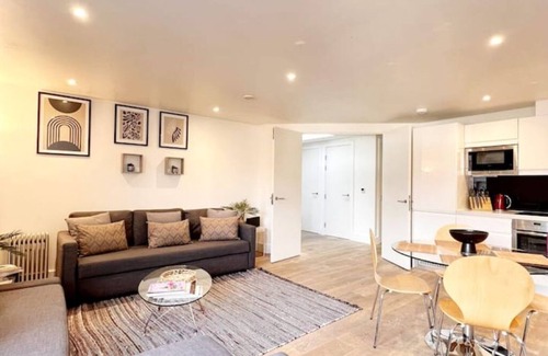 London City Centre House | Superb 2 Beds Flat in The heart ofLondon!