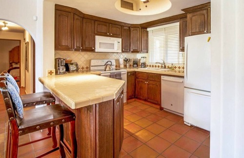 Zona Hotelera Apartment | Superb 3-Bed/3-Bath Luxury San Jose del Cabo Condo