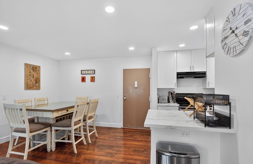 Grantville Condo | Superb 3-bedroom remodeled condo in sunny San Diego