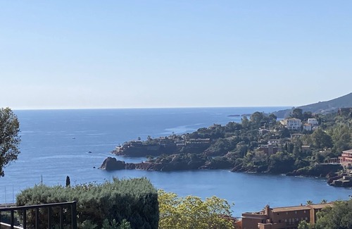 Theoule-sur-Mer Apartment | Superb 4 person apartment with sea view Théoule sur mer