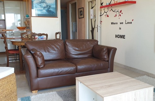 Concarneau Apartment | Superb Beach Front Apartment in Concarneau