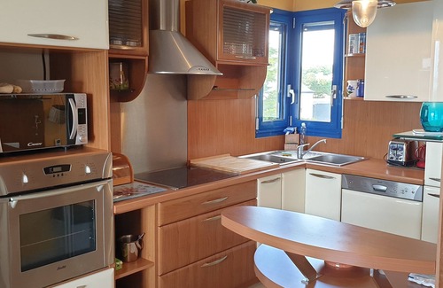Concarneau Apartment | Superb Beach Front Apartment in Concarneau